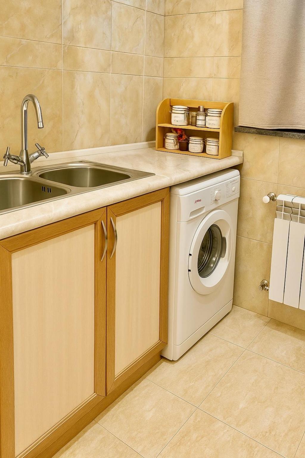 Opera View Apartment: Cozy Center With Balcony Apartment Yerevan